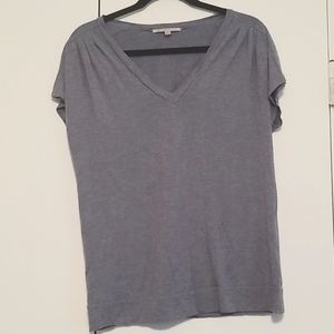GAP super soft v neck banded bottom top
